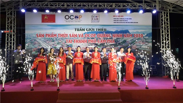 Khai mạc Tuần giới thiệu sản phẩm thuỷ sản và OCOP Quảng Ninh năm 2020 tại TP Cẩm Phả