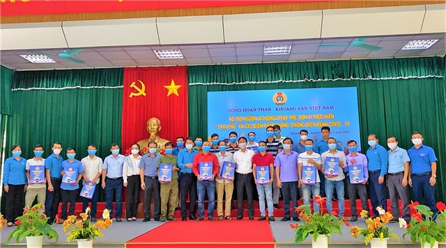 Công đoàn TKV quan tâm, động viên người lao động Than Hạ Long thực hiện "3 tại chỗ"