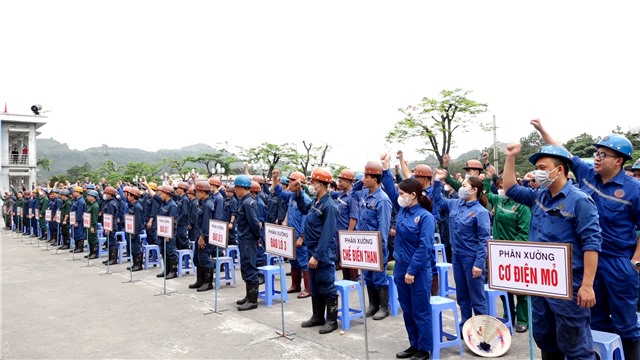 Công ty than Quang Hanh – TKV phát động Tháng hành động về An toàn vệ sinh lao động và Tháng công nhân năm 2023
