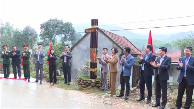 Khánh thành công trình cầu tràn Khe Lấp, khu 10, phường Mông Dương